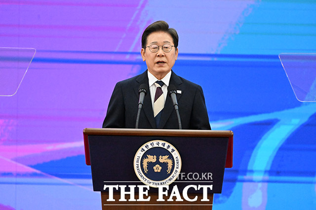 이재명 정부가 공식 출범하면서 6개월간 표류한 한국 외교가 간신히 궤도에 올랐다. 꼬일 대로 꼬인 외교 난맥의 실타래가 풀릴 수 있을지 주목된다. 다만 국제 정세 급변 속 해결해야 할 과제의 난도는 만만치 않다. /국회사진기자단