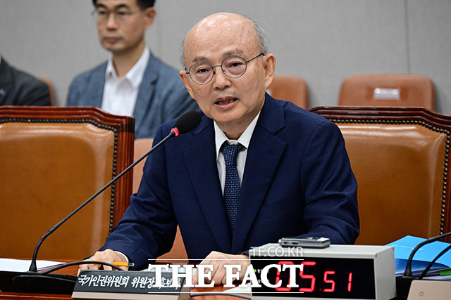 안창호 국가인권위원장이 5일 세계 환경의 날을 맞아 깨끗하고 안전하며 지속가능한 환경은 기후위기로부터 인간의 존엄을 지키기 위한 최소한의 조건이라고 했다. 사진은 안 위원장. /남윤호 기자