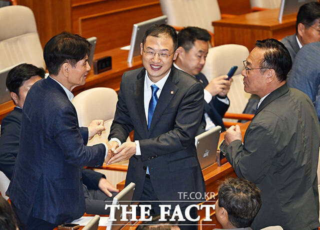 또 다시 여당 의원이 된 김상욱 의원.