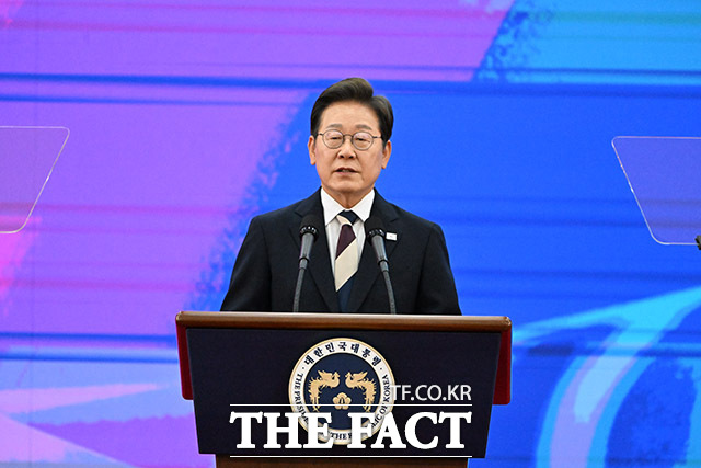 이재명 대통령이 4일 오전 서울 여의도 국회 로텐더홀에서 취임선서 후 취임사를 하는 모습. /국회사진기자단