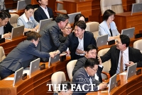  밝은 표정으로 일상 복귀한 이준석 개혁신당 의원 [TF사진관]
