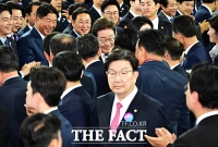  [속보] 권성동, 국민의힘 원내대표직 사퇴 선언