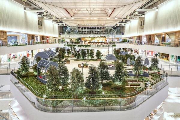 현대백화점이 오는 10일 국제백화점협회(IADS)와 공동으로 더현대 서울에서 IADS 정례 CEO 콘퍼런스를 개최한다. /현대백화점