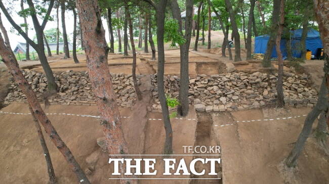 조선 후기 축성법 고증 근거가 발견된 오산 독산성 일대. /오산시