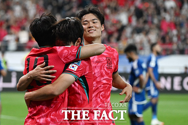  '막내형'에서 성숙한 리더로...이강인의 조용한 '진화' [박순규의 창]