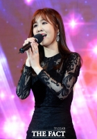  윤수현, 신곡 '역마차 살롱' 바람몰이 히트제조기 재확인