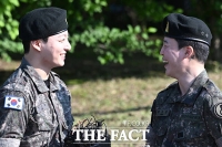  [현장FACT] BTS 지민·정국 전역...연천에 울린 