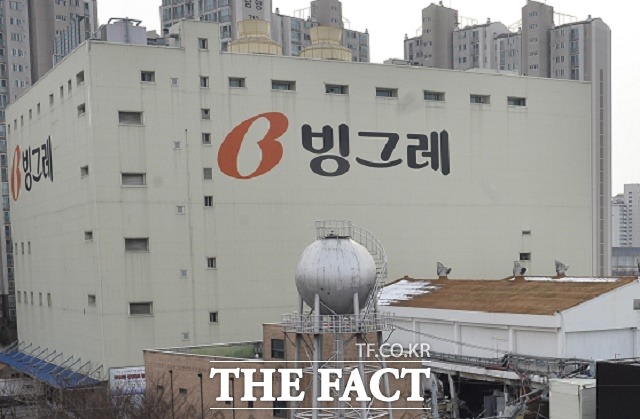 검찰이 12일 술에 취해 경찰관을 폭행해 재판에 넘겨진 빙그레그룹 회장의 장남 김동환 사장에게 항소심에서도 징역 6개월에 집행유예 1년을 구형했다. /더팩트 DB