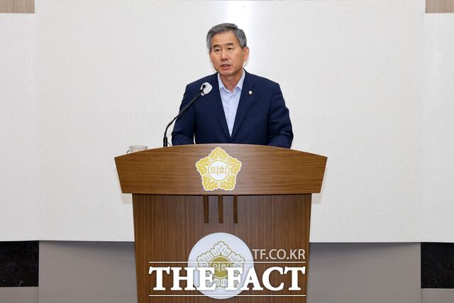 김봉균 당진시의원은 11일 제120회 정례회 5분 자유발언을 통해 고령 운전자 교통사고 예방을 위한 보다 현실적인 정책 보완이 필요하다고 주장했다. /당진시의회