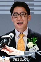  '개관하는 원그로브' 미소짓는 신동훈 이지스자산운용 대표 [포토]