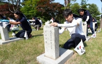  HS효성, 현충원서 묘역 정화…조현상 