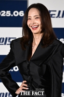  '바비 인형' 한채영 '올블랙 패션에 미소는 보너스' [TF사진관]