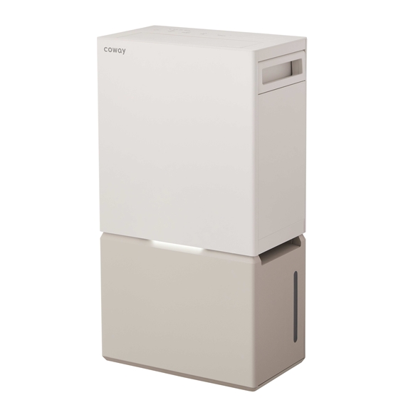 코웨이는 기존 모델 대비 3배 빠른 제습 속도를 자랑하는 23ℓ 대용량 인버터 제습기 신제품을 출시했다고 13일 밝혔다. /코웨이