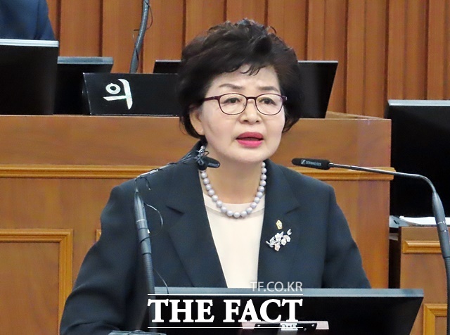 민병춘 논산시의원이 16일 논산시의회 제264회 제1차 정례회 제1차 본회의에서 5분 자유발언을 하고 있다. /김형중 기자