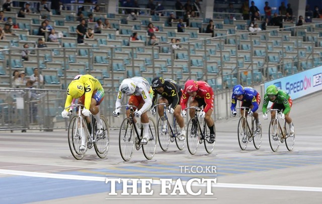 지난해 경륜 왕중왕전 특선급 결승경주 장면, 임채빈은 2022년을 시작으로 왕중왕전 4연패를 노린다./국민체육진흥공단