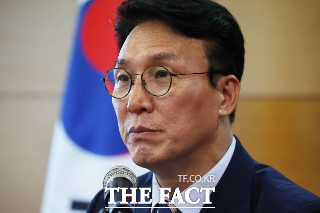 김민석 국무총리 후보자는 16일 제 정치자금법 사건의 본질은 정치검찰의 표적 사정이라고 밝히면서 자신을 둘러싼 여러 논란에 대해 해명했다. /임영무 기자(현장풀)