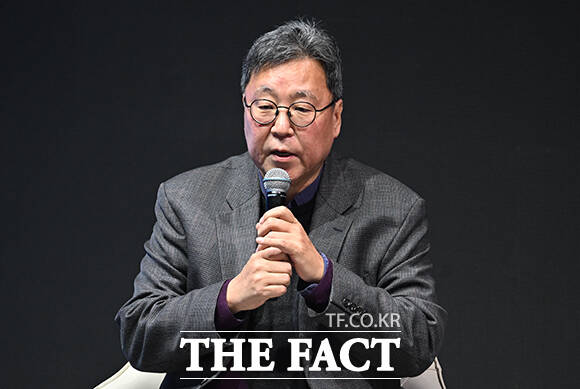 이규복 현대글로비스 대표이사가 1월 6일 경기 고양시 현대모터스튜디오 고양에서 열린 현대차그룹 2025년 신년회에 참석해 인사말을 하고 있다. /박헌우 기자