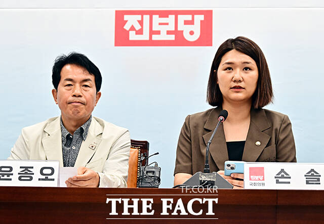 모두발언 하는 손솔 의원.