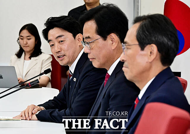 인사말 하는 강훈식 대통령비서실장.