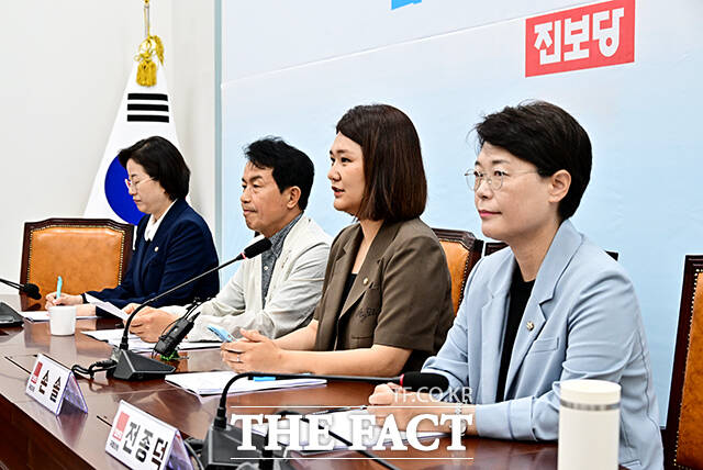 모두발언 하는 손솔 의원.