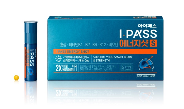정관장의 학습 건강 전문브랜드 아이패스가 국내 청소년 홍삼 판매 11년 연속 1위를 달성했다. 사진은 아이패스 에너지샷. /정관장