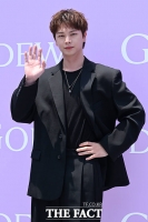 육성재, 무더위에도 '올블랙' 패션 [TF사진관]