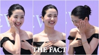  김태리 '꽃받침 포즈에 웃음 빵!'...성수동 빛내는 상큼함 [TF사진관]