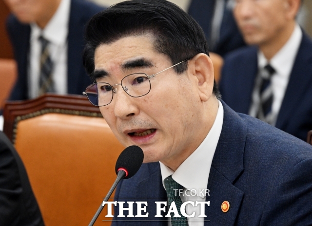 윤석열 전 대통령의 12·3 비상계엄 관련 내란 사건을 맡은 조은석 특별검사가 김용현 전 국방부 장관을 기소했다. 3대 특검 임명 이후 첫 기소 사례다. /배정한 기자