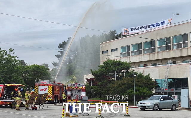 태안군 남면의 한 종교시설에서 19일 진행된 안전충남훈련 모습./ 태안군