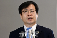  '이재명 정부 첫 방미' 한미 통상 협의 위해 출국하는 여한구 본부장 [TF사진관]
