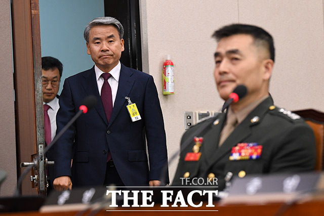 이종섭 전 국방부 장관이 2024년 6월 21일 오전 서울 여의도 국회에서 열린 법제사법위원회 채상병 특검법 입법청문회에 출석하고 있다. 오른쪽은 박정훈 전 해병대 수사단장. /국회=남윤호 기자