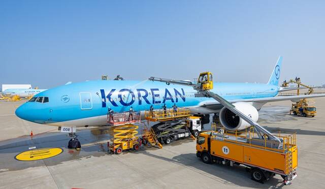 대한항공은 최근 내부 검토를 벌여 짝수달 상여분 등 상여 850%에 통상임금 적용이 타당하다고 보고 지난해 12월 19일 이후분부터 해당 내용을 반영하기로 했다. /대한항공