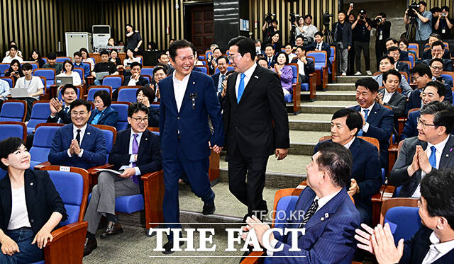 우리는 사이 좋은 경쟁자