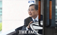  미소 지으며 첫 출근하는 조현 외교부 장관 후보자 [포토]