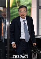  인사 청문 준비 사무실로 출근하는 조현 외교부 장관 후보자 [포토]