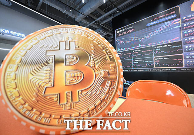 25일 금융권에 따르면 은행권에서 잇따라 스테이블코인 상표권 출원에 나서고 있다. /박헌우 기자