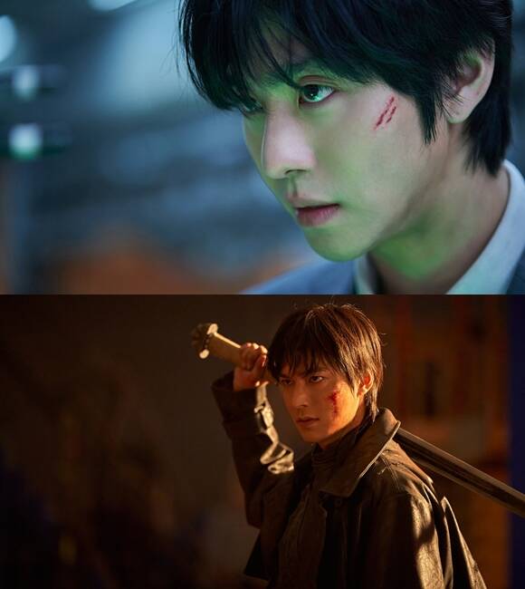 안효섭(위쪽)과 이민호가 출연하는 전지적 독자 시점의 새로운 스틸컷이 공개됐다. /롯데엔터테인먼트