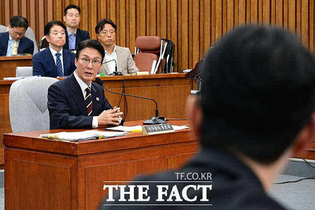 앞서 이날 청문회에서는 김 후보자의 자산과 관련한 공방이 오갔다. 김 후보자는 결론적으로 저는 내야 할 것은 다 내고, 털릴 만큼 털렸다고 생각한다고 밝혔다. /남윤호 기자