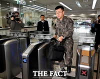  [단독] 박안수·이진우,김용현과 달랐다…'조건부 보석' 따르기로