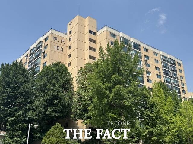 삼성물산은 지난 20일 압구정2구역 재건축 조합에 시공사 선정 입찰 미참여 안내의 건 공문을 발송했다. /황준익 기자