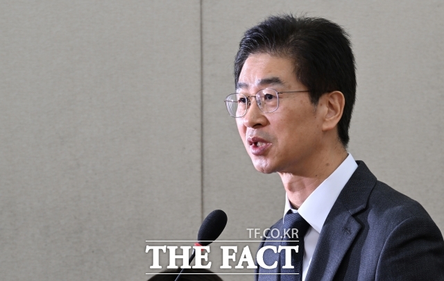 법원이 12·3 비상계엄에 연루한 혐의로 구속기소된 김봉식 전 서울경찰청장의 보석을 허가했다. /박헌우 기자