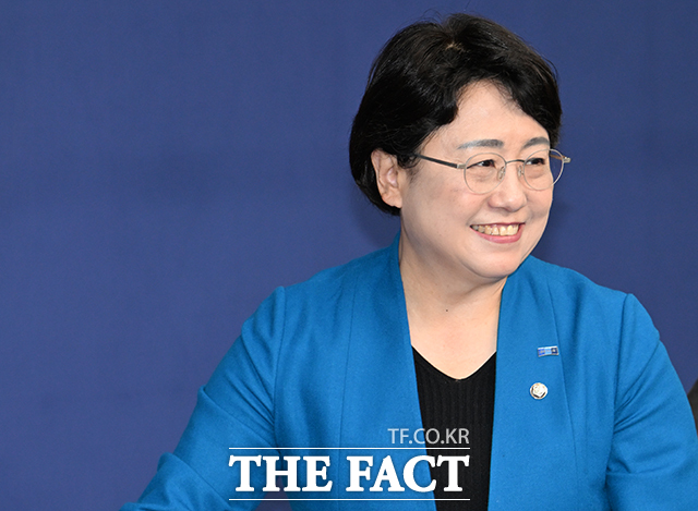 김선민 조국혁신당 당대표 권한대행이 당내 성비위 피해자 A씨를 직접 만나 사과의 뜻을 전한다. /박헌우 기자