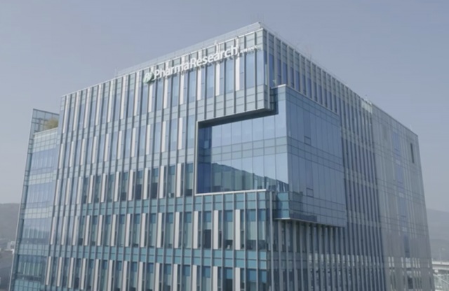 재생의학 전문기업 파마리서치가 존속법인 파마리서치홀딩스와 신설법인 파마리서치로의 인적분할을 추진하고 있다. /파마리서치