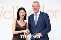 발레리나 강수진 '벨렌도르프 CEO와 함께' [TF사진관]