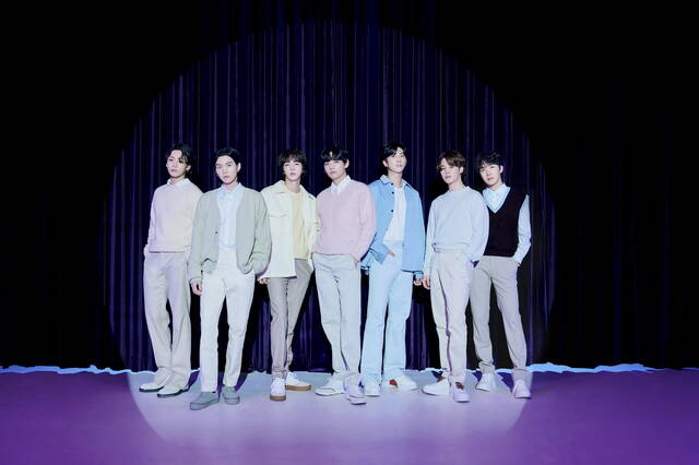 방탄소년단은 멤버들이 차례로 군복무를 하면서 2022년 하반기부터 팀 활동을 거의 하지 못했지만 일곱 멤버 모두 솔로 아티스트로서 결과물을 내며 최고의 성과를 거뒀다. /빅히트 뮤직