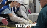  박하선·임기근 차관, 보훈회관서 유공자들과 ‘감사의 한 끼’ [현장FACT]