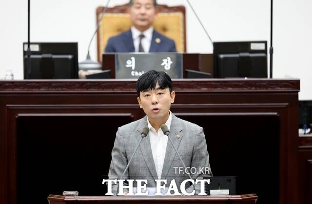 30일 인천시의회 제302회 제1차 정례회 제5차 본회의에서 5분 자유발언하고 있는 신성영 의원. /인천시의회