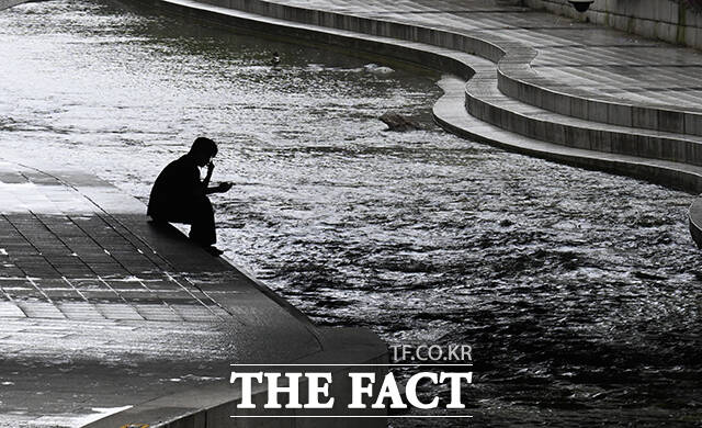 화요일인 1일 아침 최저기온은 22~27도, 낮 최고기온은 27~35도의 분포를 보이겠다. /장윤석 기자