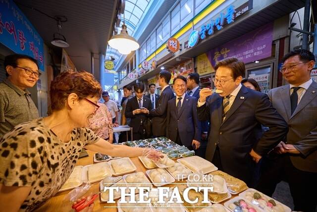  왜 벤츠 타는 카페 사장님 빚만 탕감해주고... [김원장의 경제학전]
