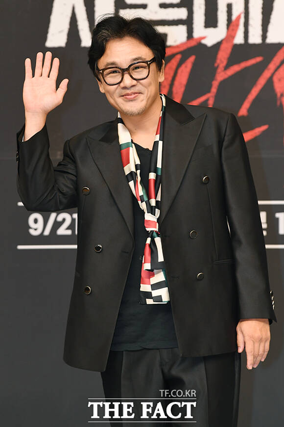 배우 김인권이 배우 김현주 신혜선 등이 소속된 매니지먼트 시선과 전속계약을 체결했다. /더팩트 DB